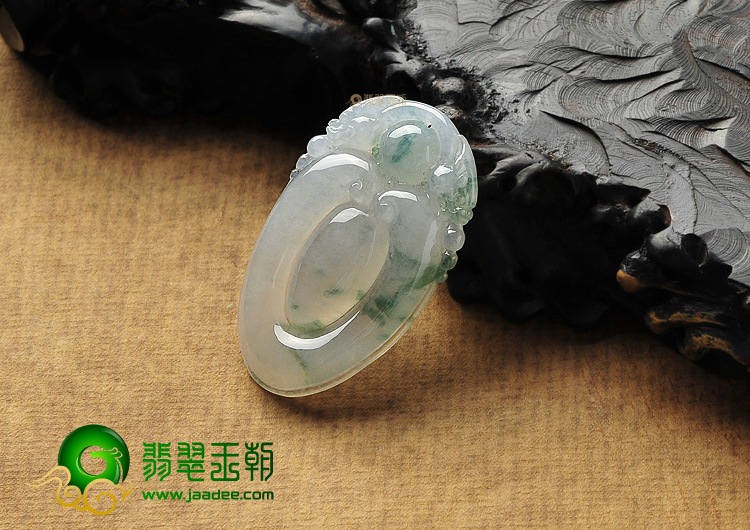 冰种飘花双龙如意挂件