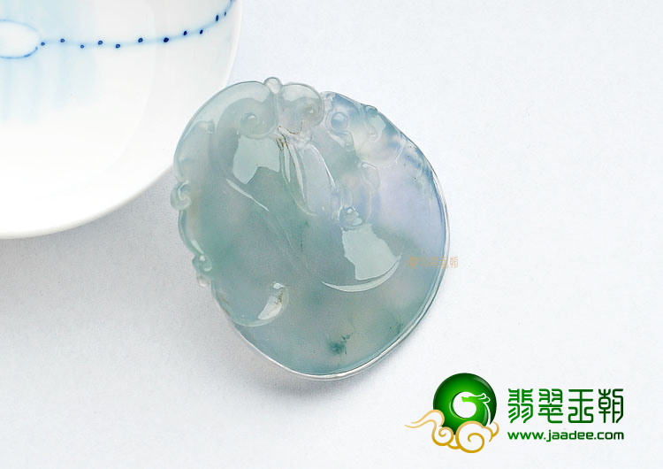 冰种飘花略带紫罗兰如意挂件
