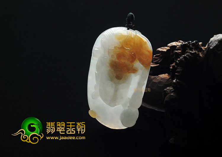 糯冰种褐黄翡观音头挂件