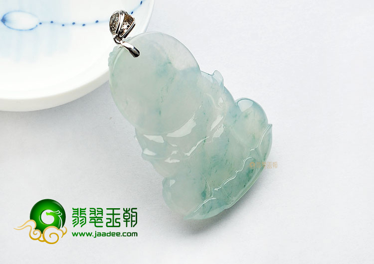 冰种飘花观音挂件