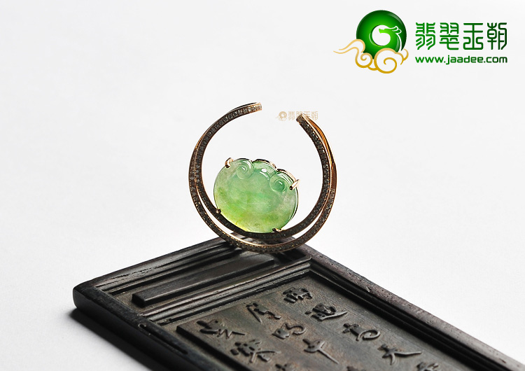 (超值推荐)冰种晴水镶玫瑰金如意胸坠(真钻)
