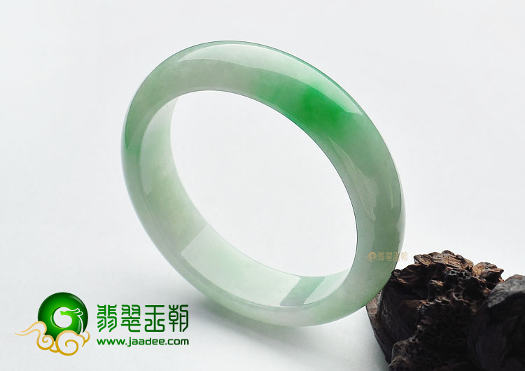 糯冰种飘翠手镯(58.5mm)