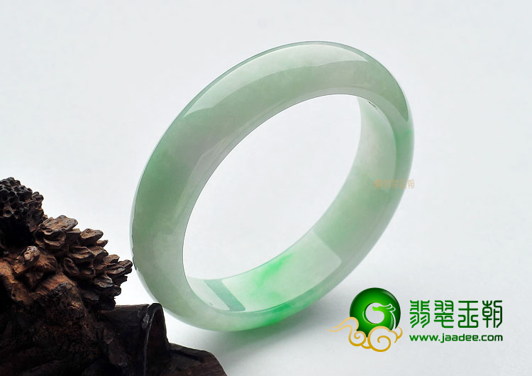糯冰种飘翠手镯(58.5mm)
