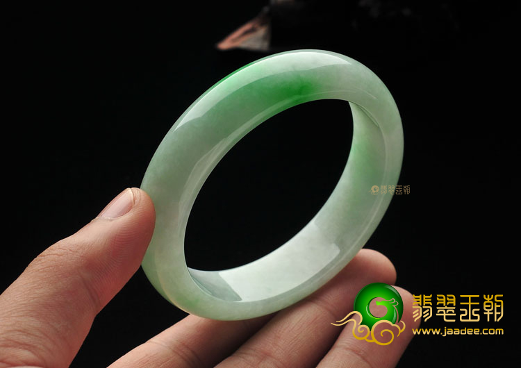 糯冰种飘翠手镯(58.5mm)