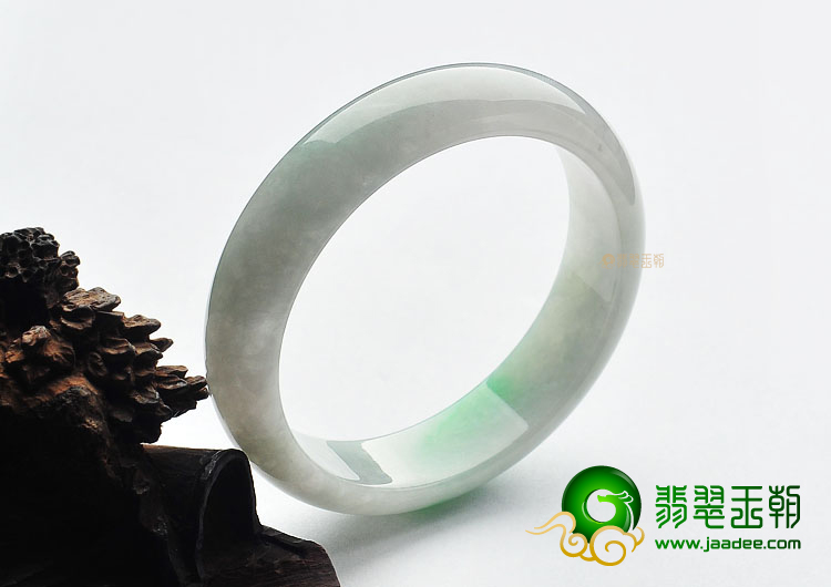 糯冰种飘翠手镯(56.5mm)