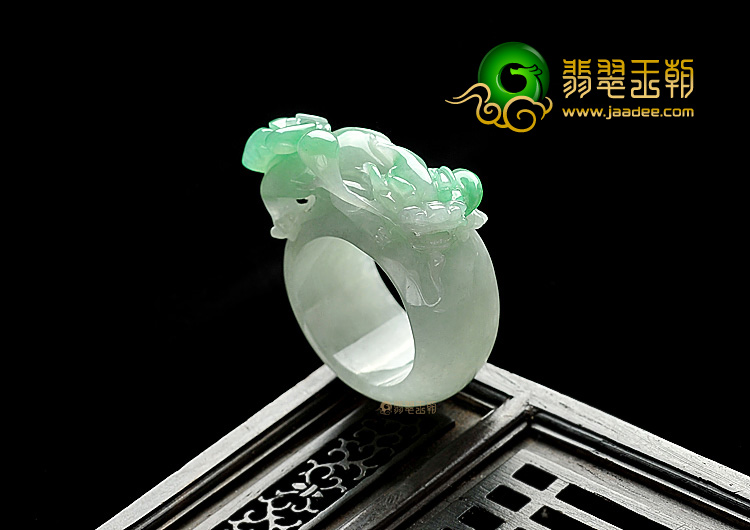 糯冰种飘翠貔貅指环