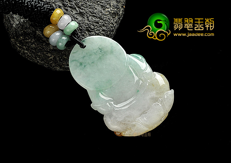 糯冰种三彩观音挂件