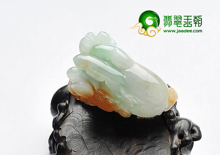 糯冰种三彩八方来财挂件