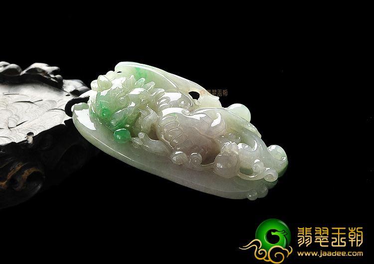 糯冰种飘翠龙行如意挂件