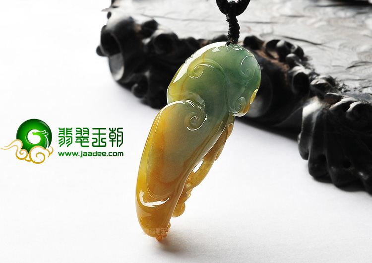 糯冰种黄加绿如意寿挂件