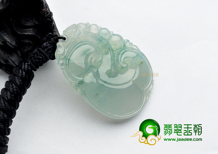 冰种飘花如意挂件
