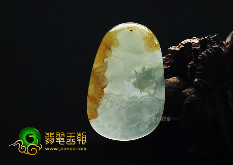 冰种晴水褐黄翡福如意挂件
