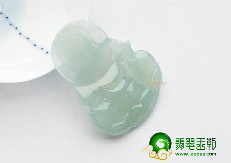 冰种晴水观音挂件