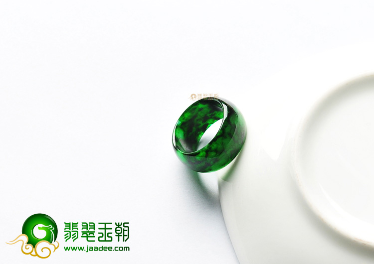 糯冰种癣加绿指环