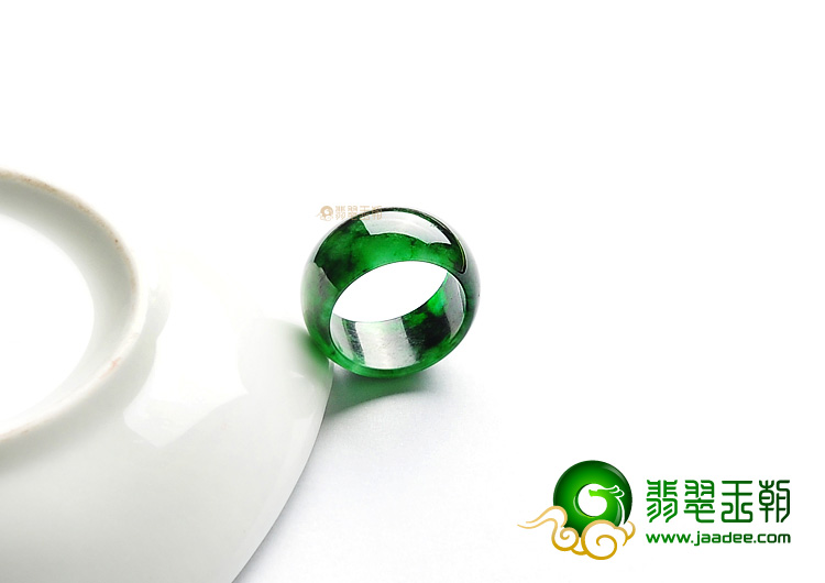 糯冰种癣加绿指环