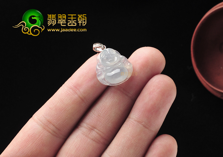 冰种淡晴水玉佛挂件