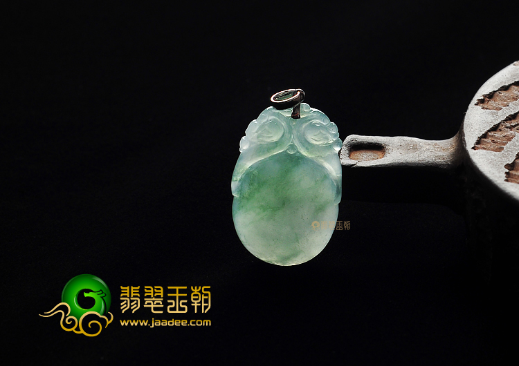 冰种飘花双龙如意挂件