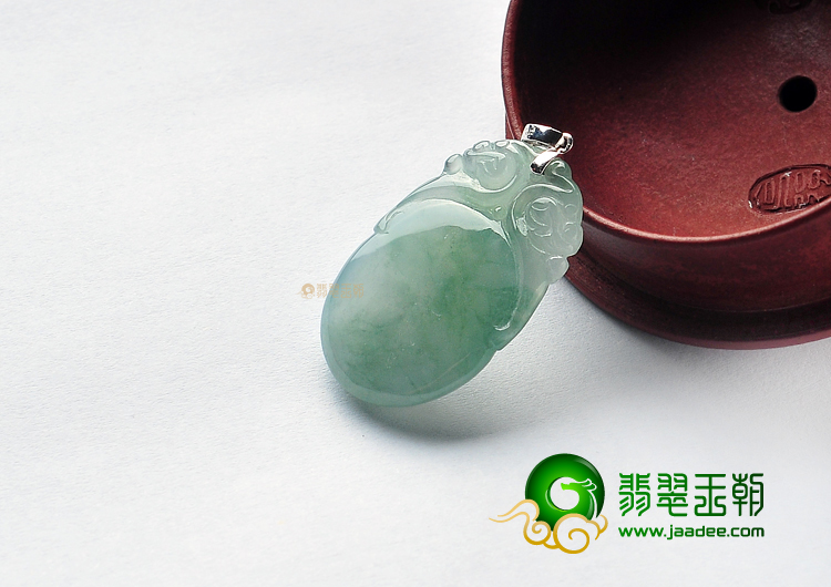 冰种飘花双龙如意挂件