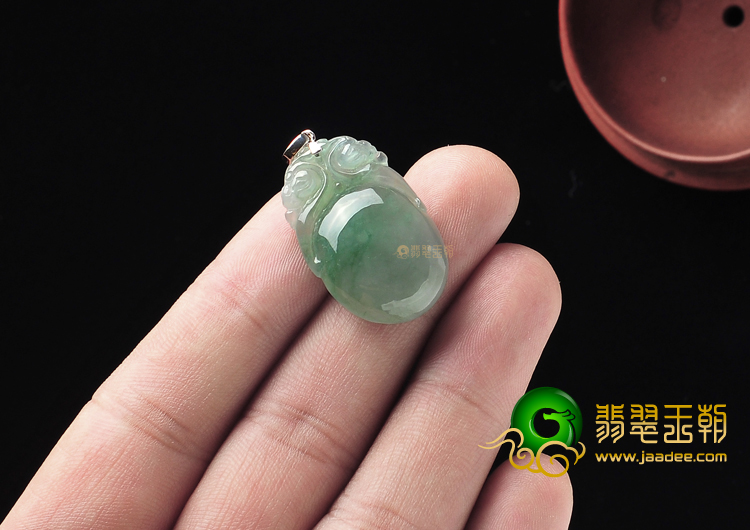 冰种飘花双龙如意挂件