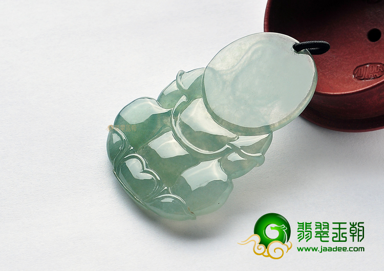 冰种晴水观音挂件