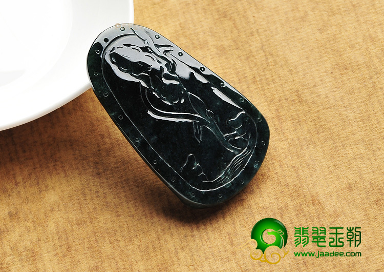 糯冰种墨翠观音挂件