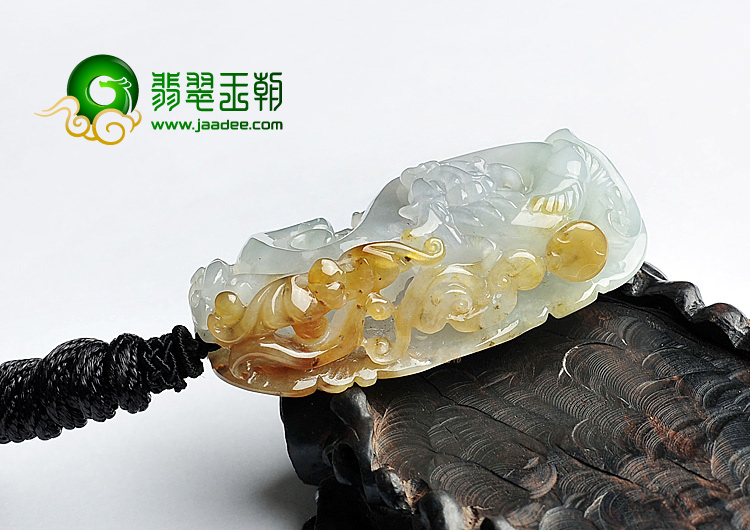 糯冰种褐黄翡龙如意挂件