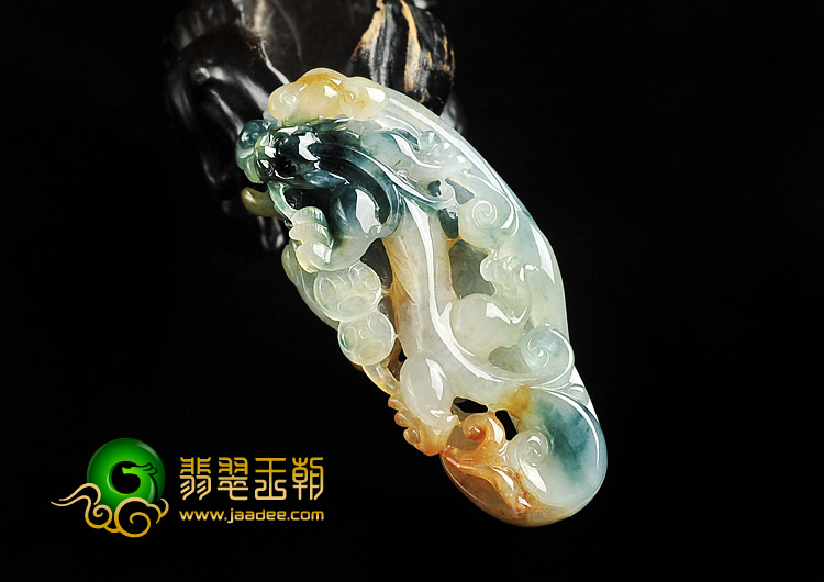 糯冰种黄翡飘花螭龙如意挂件