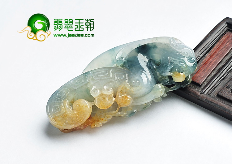 糯冰种黄翡飘花螭龙如意挂件