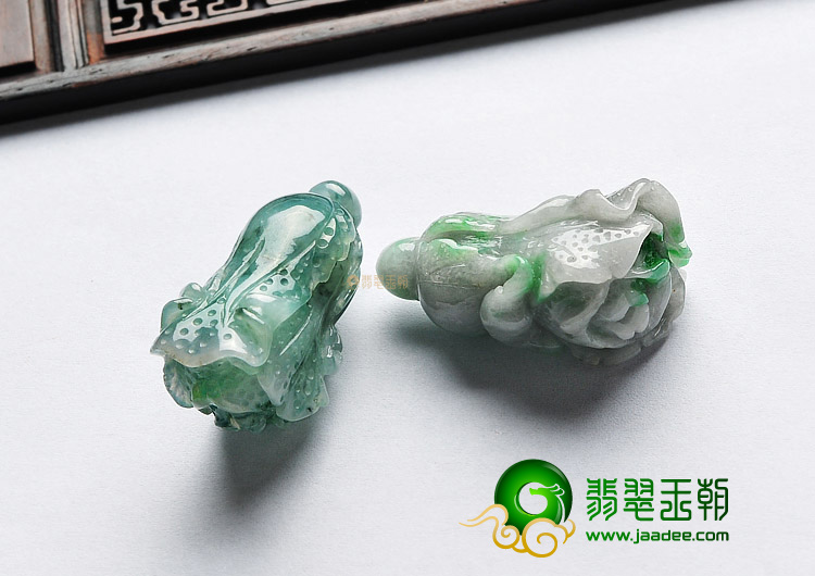 (超值推荐)糯冰种飘花飘翠白菜挂件(一对)