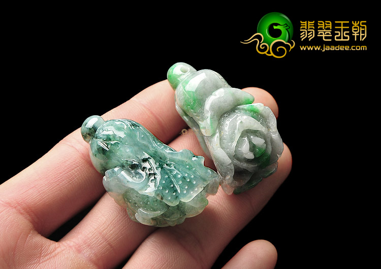 (超值推荐)糯冰种飘花飘翠白菜挂件(一对)