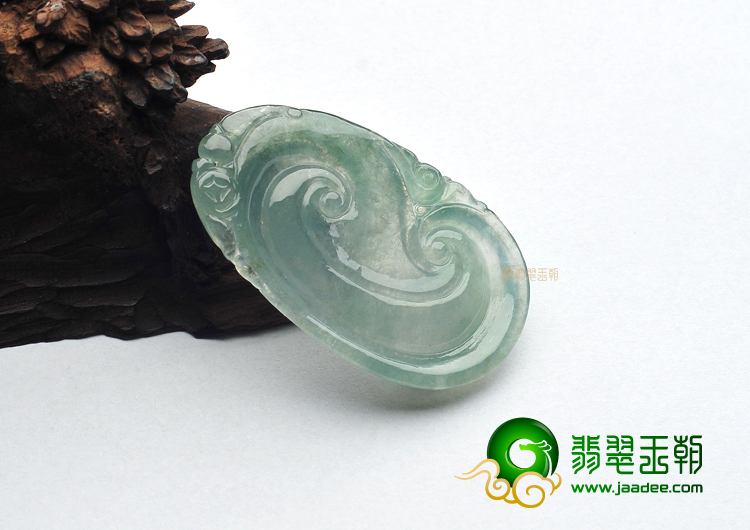冰种晴水如意挂件
