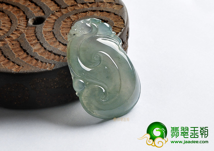 冰种晴水如意挂件