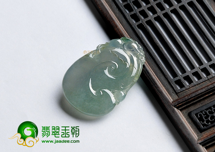 冰种晴水如意挂件