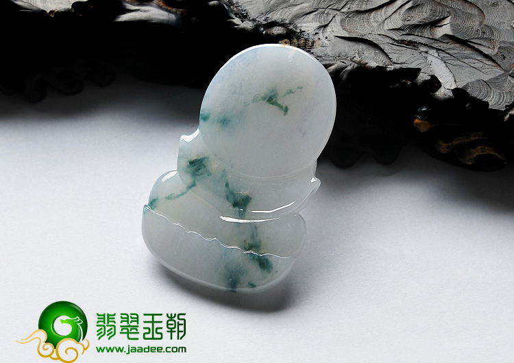 糯冰种飘花观音挂件