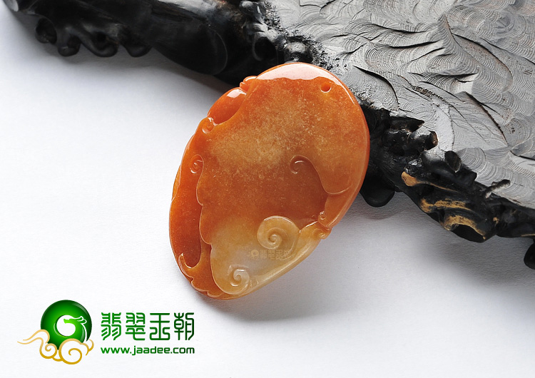 糯冰种红黄翡龙如意挂件