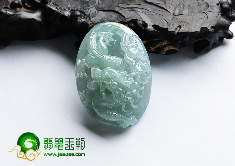 糯冰种晴水龙牌挂件
