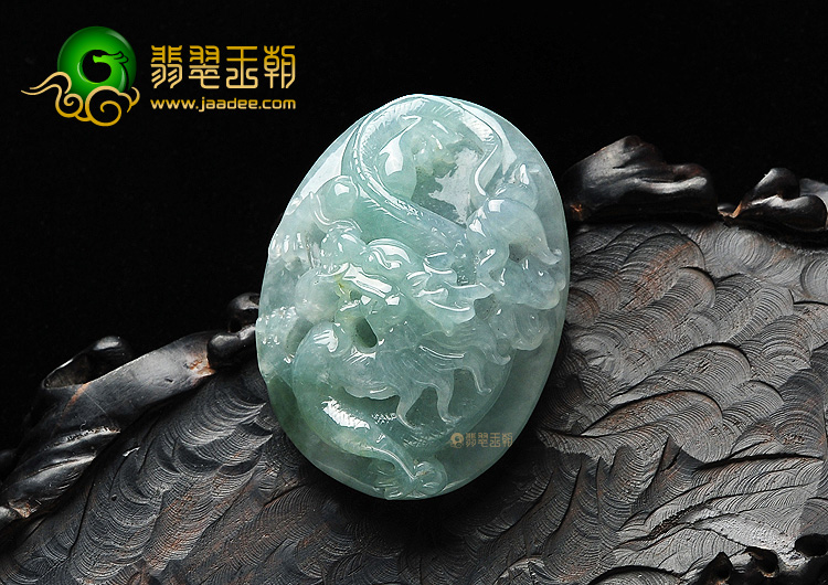 糯冰种晴水龙牌挂件