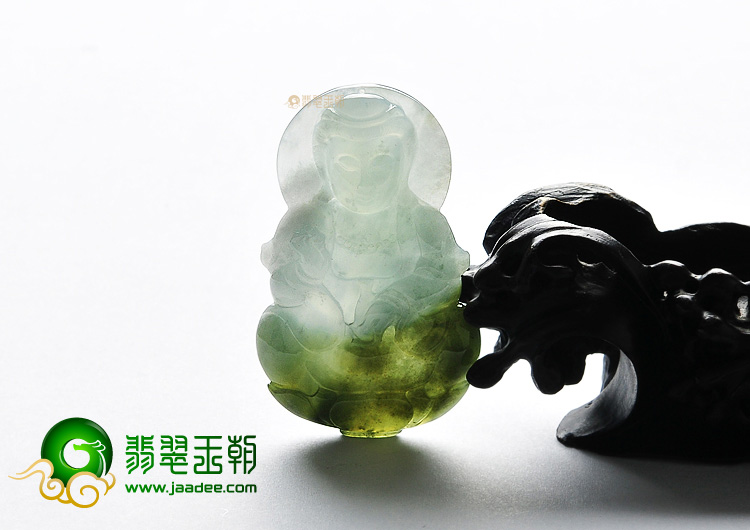 糯冰种褐黄翡观音挂件