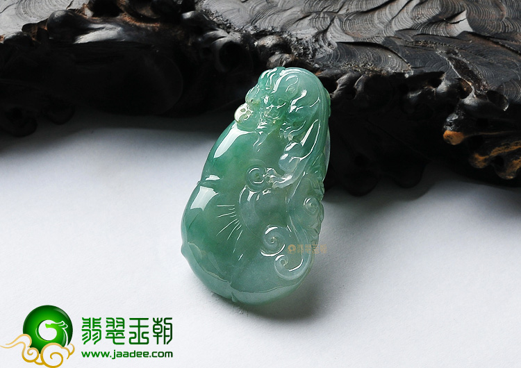 糯冰种晴水龙行如意挂件