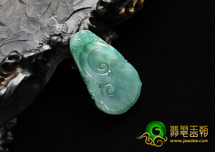 糯冰种晴水龙行如意挂件