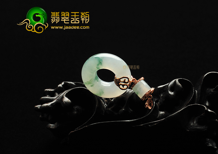 冰种飘花镶玫瑰金平安环胸坠(真钻)