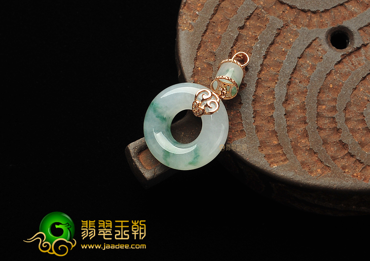 冰种飘花镶玫瑰金平安环胸坠(真钻)