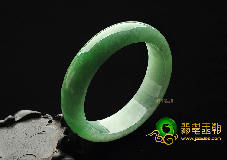 糯冰种飘翠手镯(57.8mm)