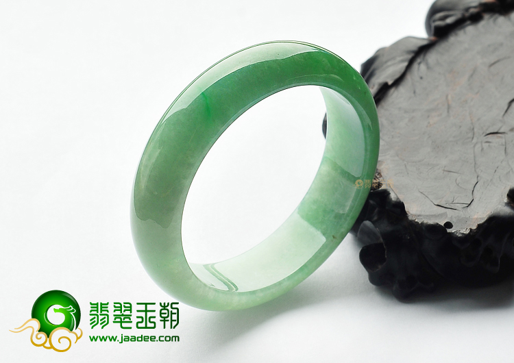糯冰种飘翠手镯(57.8mm)