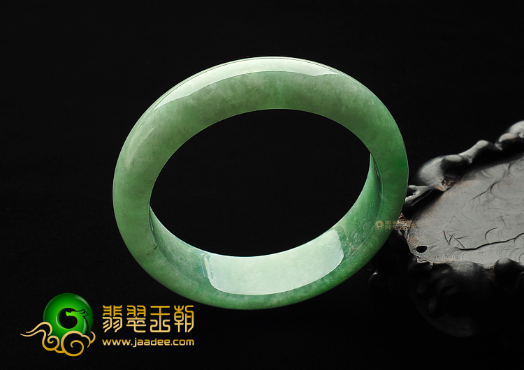 糯冰种飘翠手镯(57.8mm)