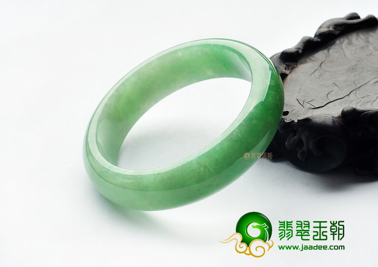 糯冰种飘翠手镯(57.8mm)