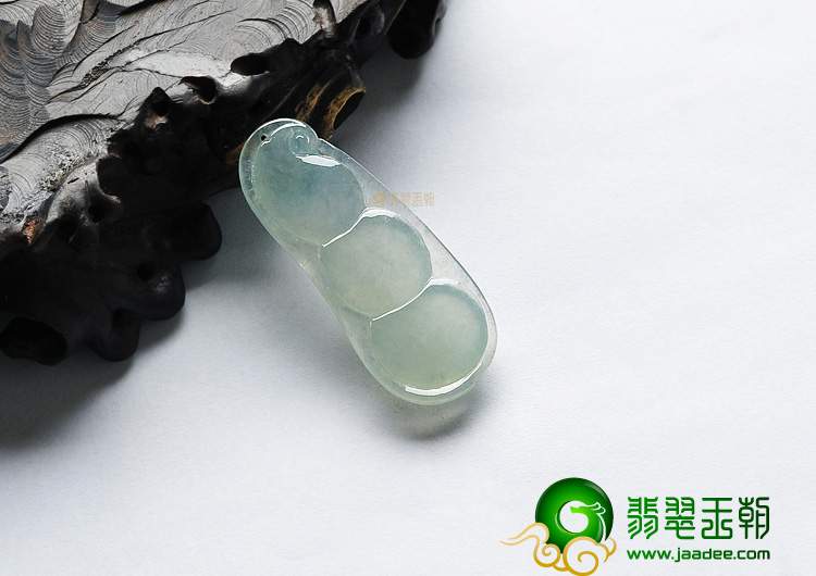 冰种晴水四季豆挂件