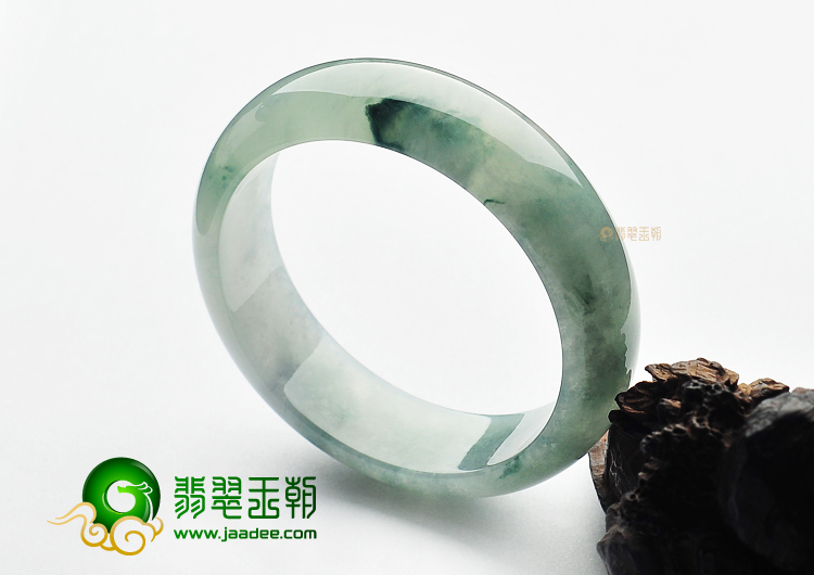 冰种飘花手镯(55.8mm)