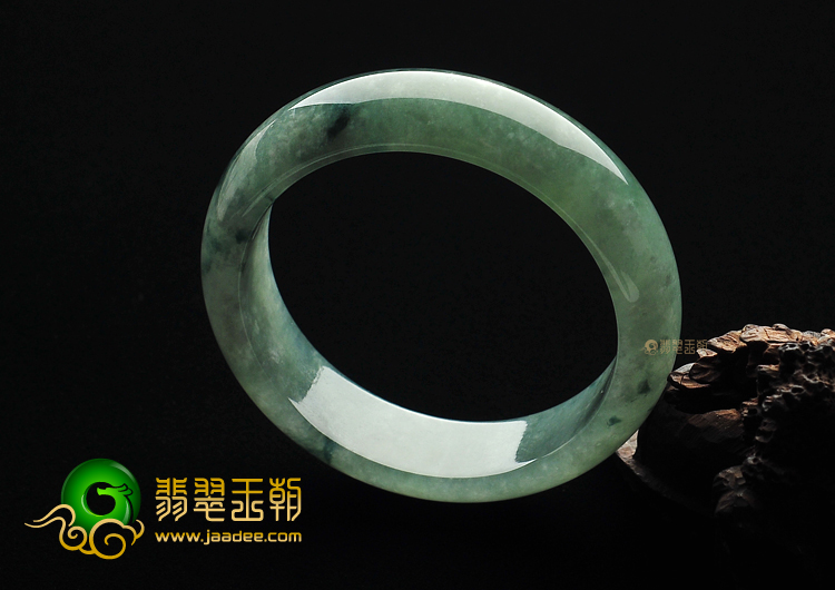 糯冰种飘花手镯(57.9mm)