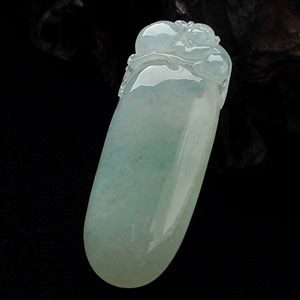 糯冰种晴水福瓜挂件